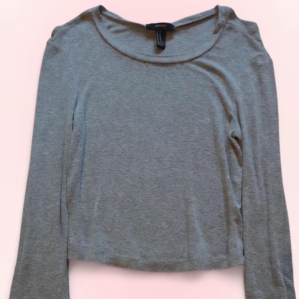 Gray Long Sleeve Crop Top